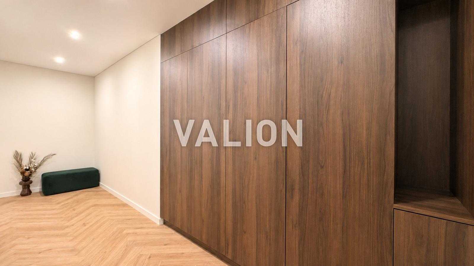 Продажа 1-комнатной квартиры 61.4 м², Загорівська, 25