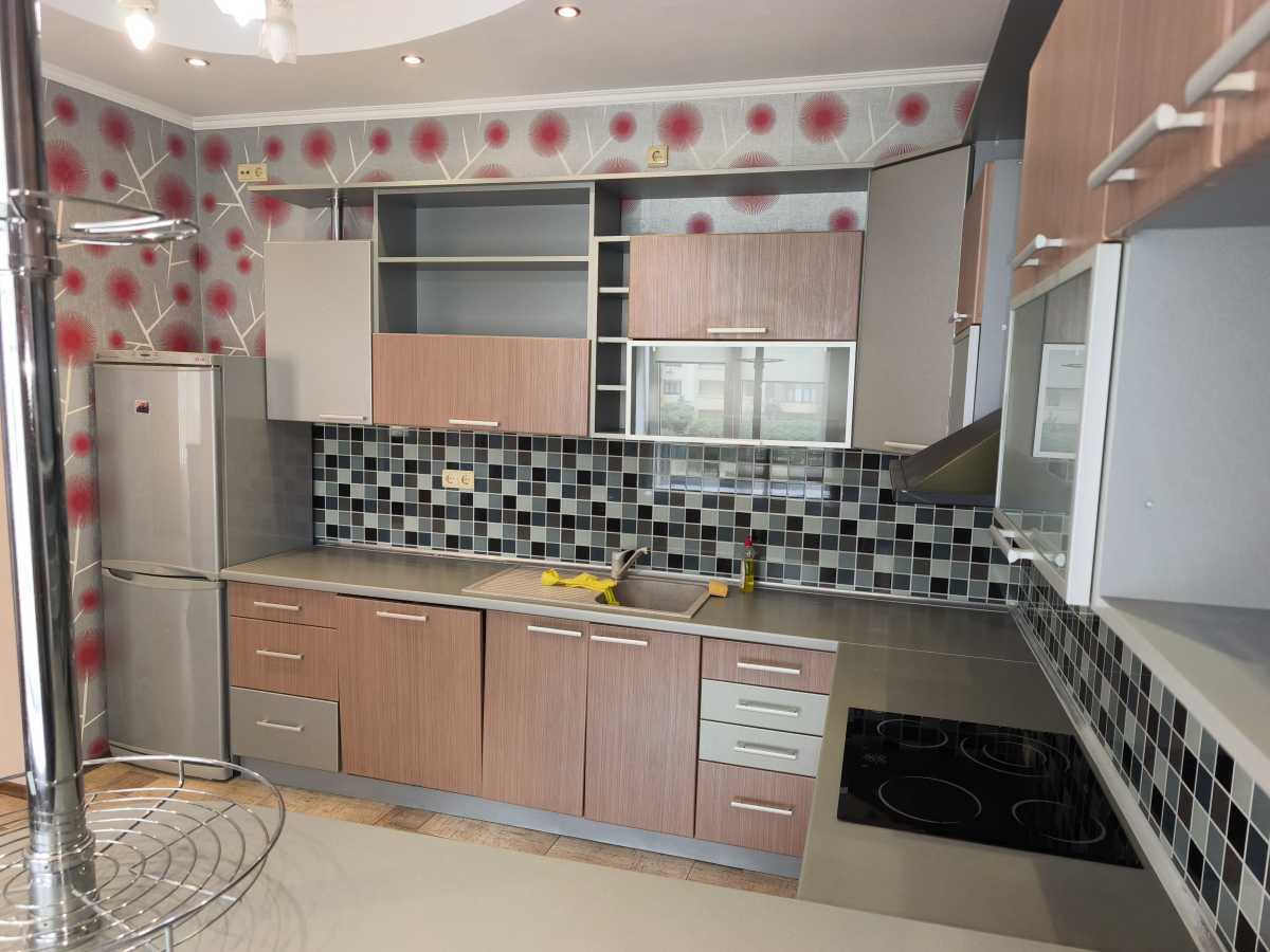 Продажа 2-комнатной квартиры 74.9 м², Златоустовская ул., 50