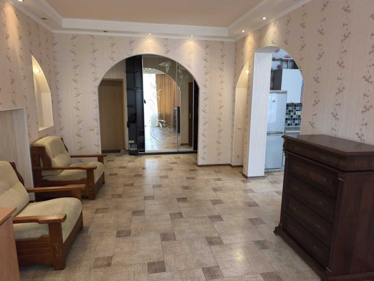 Продажа 2-комнатной квартиры 74.9 м², Златоустовская ул., 50