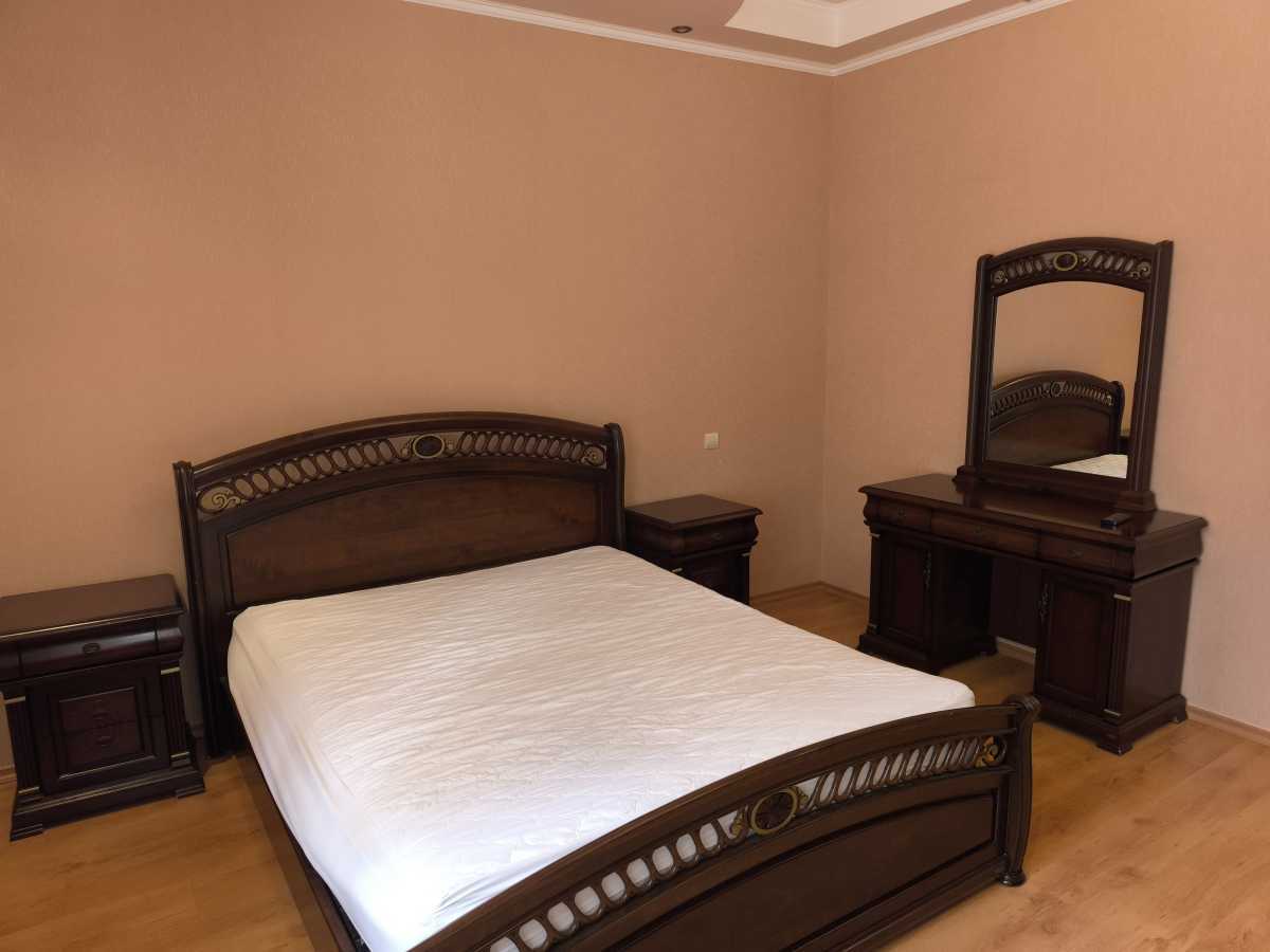 Продажа 2-комнатной квартиры 74.9 м², Златоустовская ул., 50