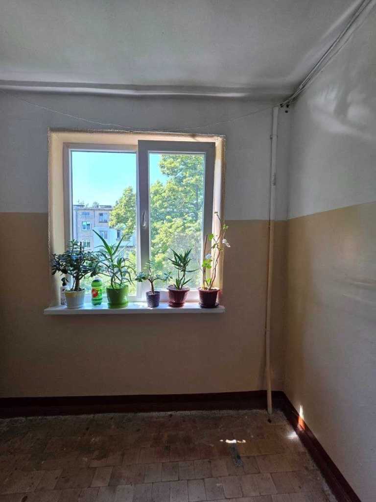 Продаж 1-кімнатної квартири 32 м², Інглезі вул.