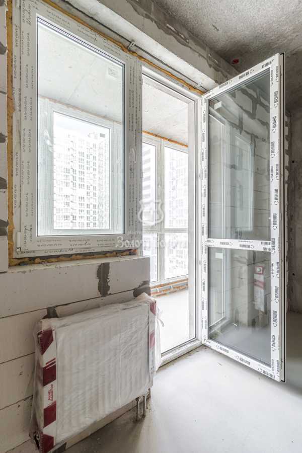 Продажа 3-комнатной квартиры 97 м², Ревуцкого ул., 40В