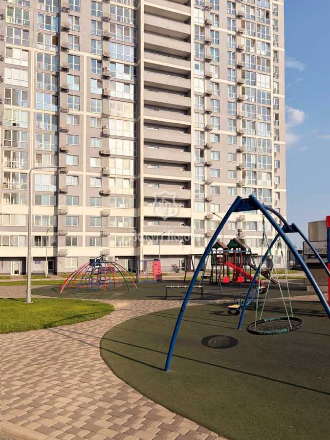 Продажа 3-комнатной квартиры 97 м², Ревуцкого ул., 40В