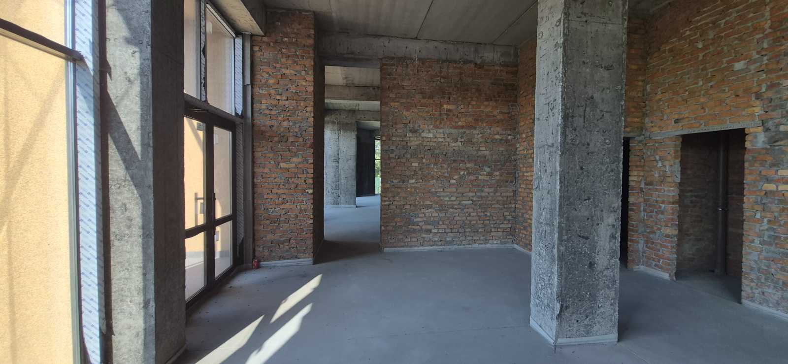 Продажа офиса 537 м², 102