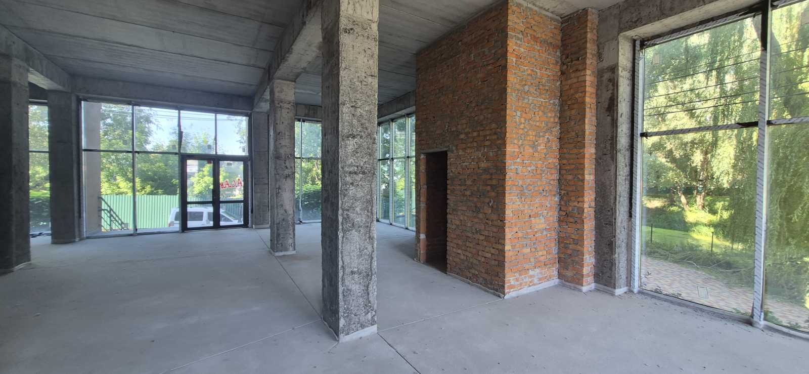 Продажа офиса 537 м², 102