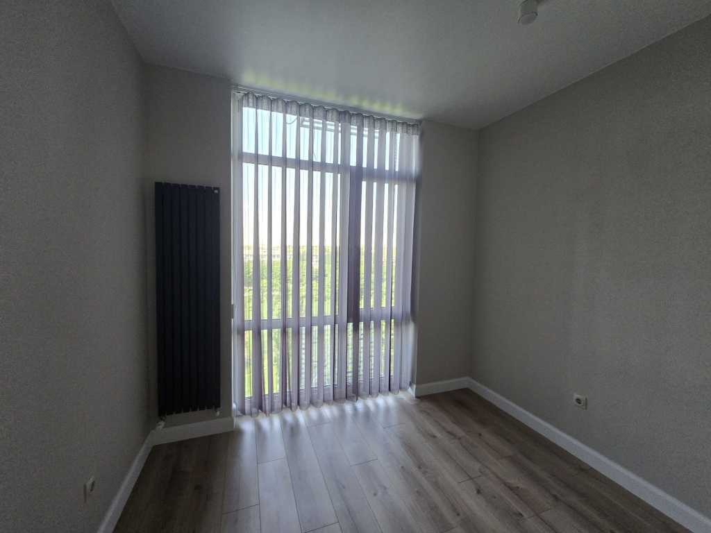 Продажа 1-комнатной квартиры 42 м², Академика Заболотного ул., 148