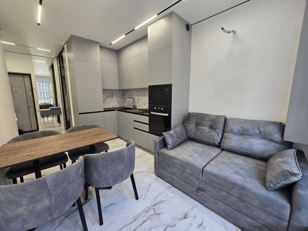 Продажа 1-комнатной квартиры 40 м², Метрологическая ул., 107