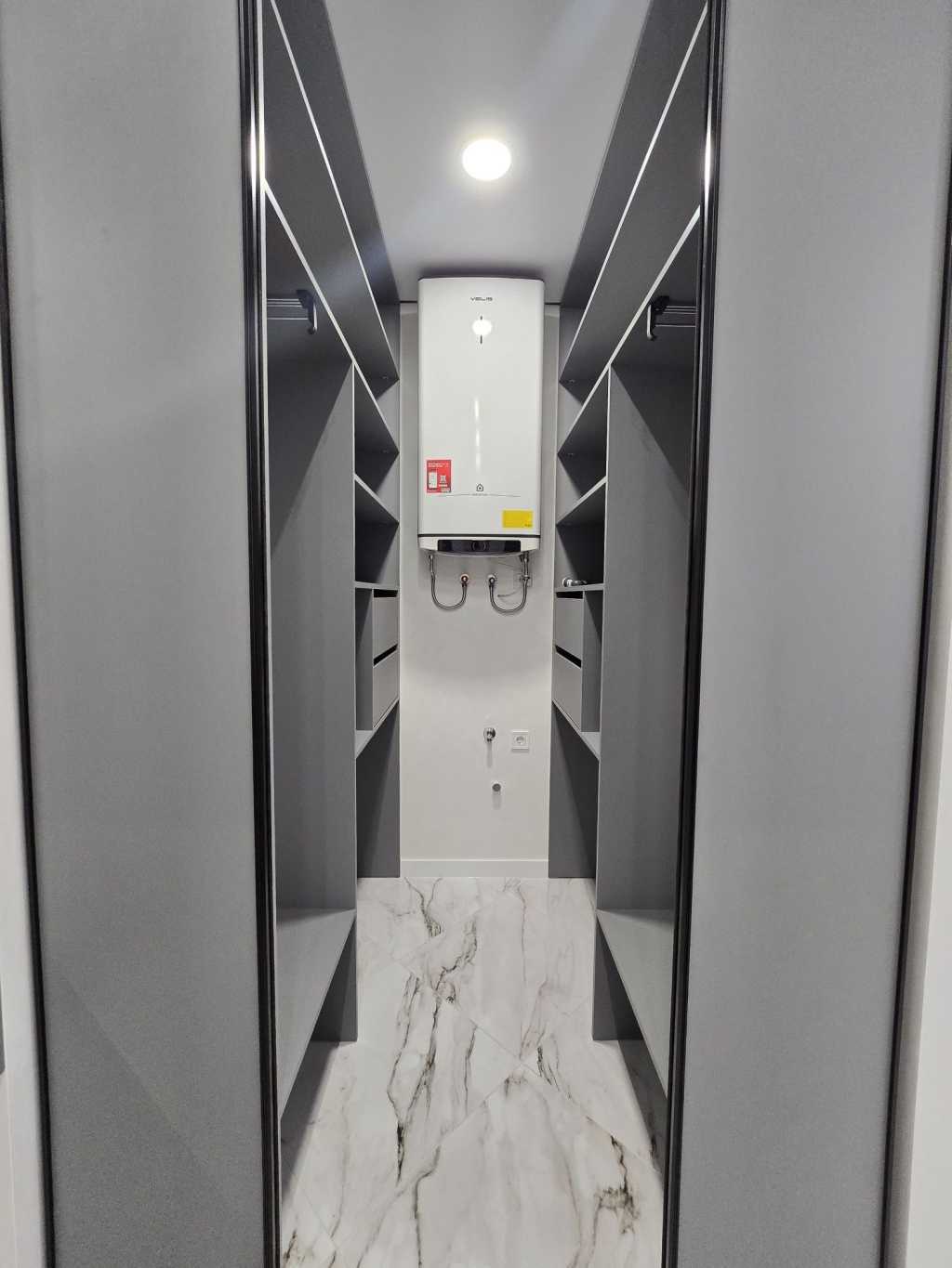 Продажа 1-комнатной квартиры 40 м², Метрологическая ул., 107