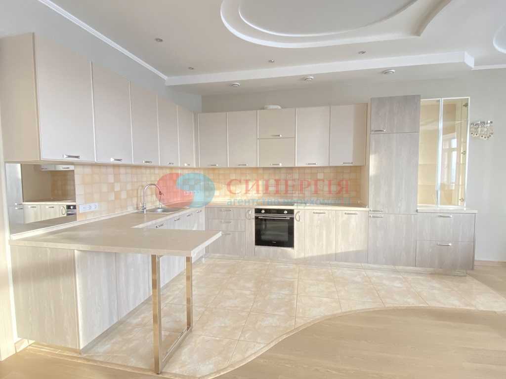 Оренда 4-кімнатної квартири 155 м², Панаса Мирного вул., 12