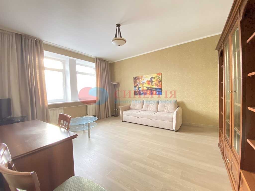 Оренда 4-кімнатної квартири 155 м², Панаса Мирного вул., 12