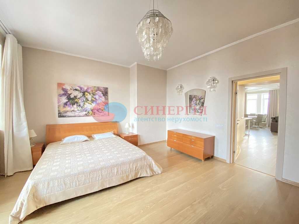 Оренда 4-кімнатної квартири 155 м², Панаса Мирного вул., 12