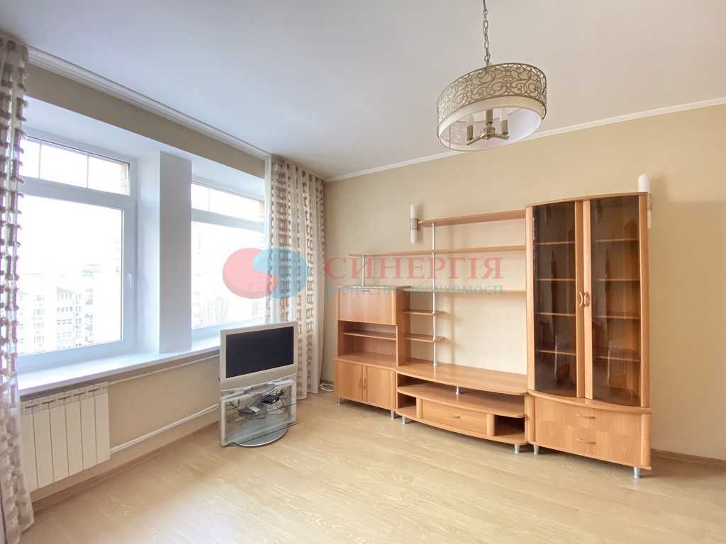 Оренда 4-кімнатної квартири 155 м², Панаса Мирного вул., 12
