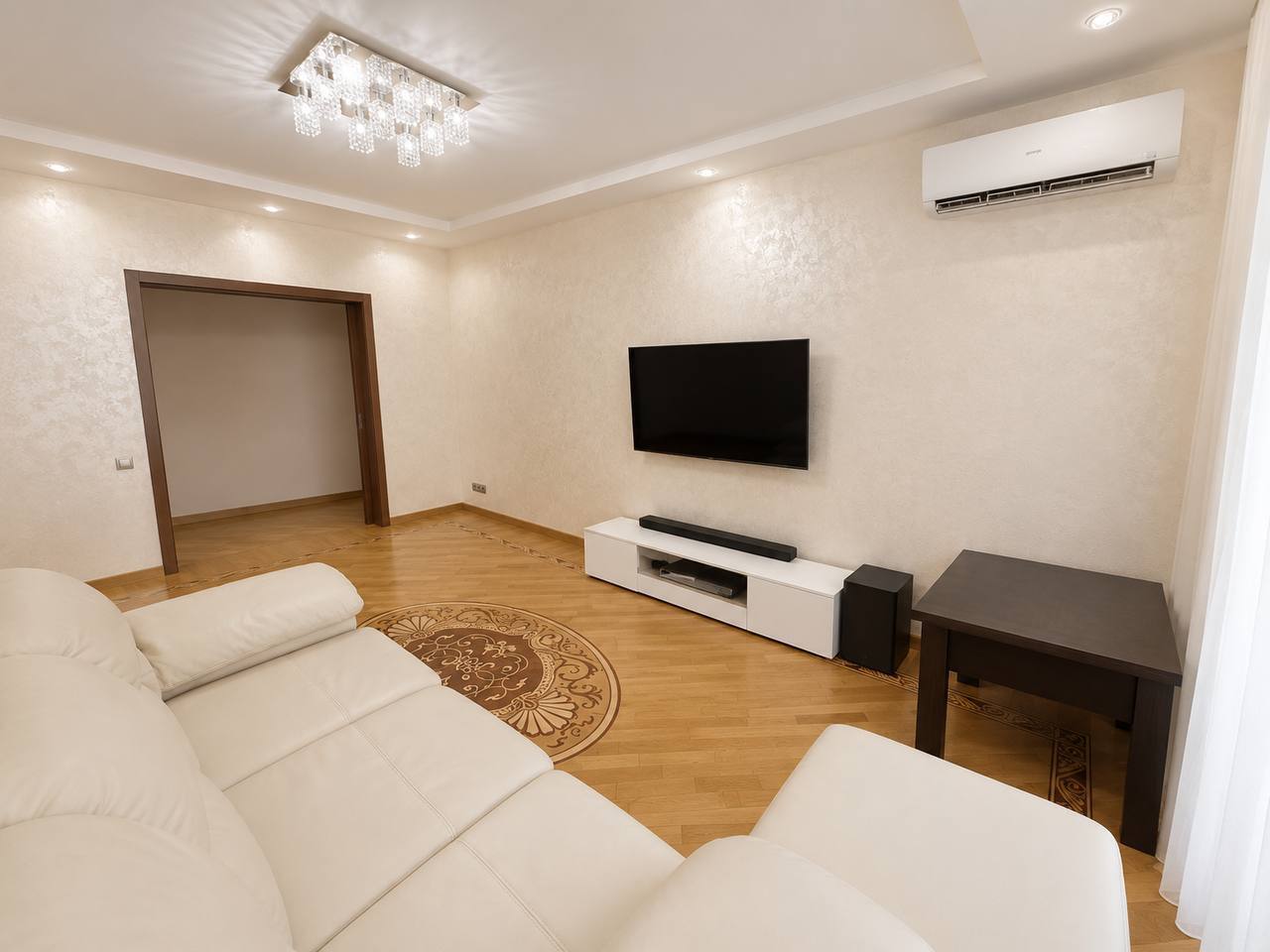 Оренда 3-кімнатної квартири 92 м², Василя Жуковського вул.