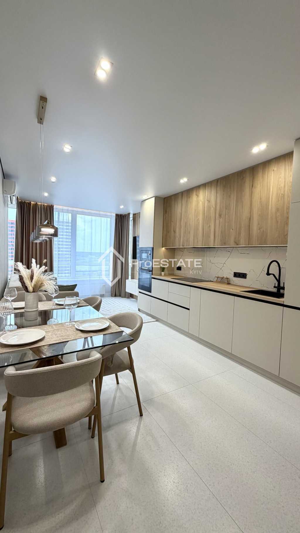 Продажа 2-комнатной квартиры 71 м², Александра Олеся ул.