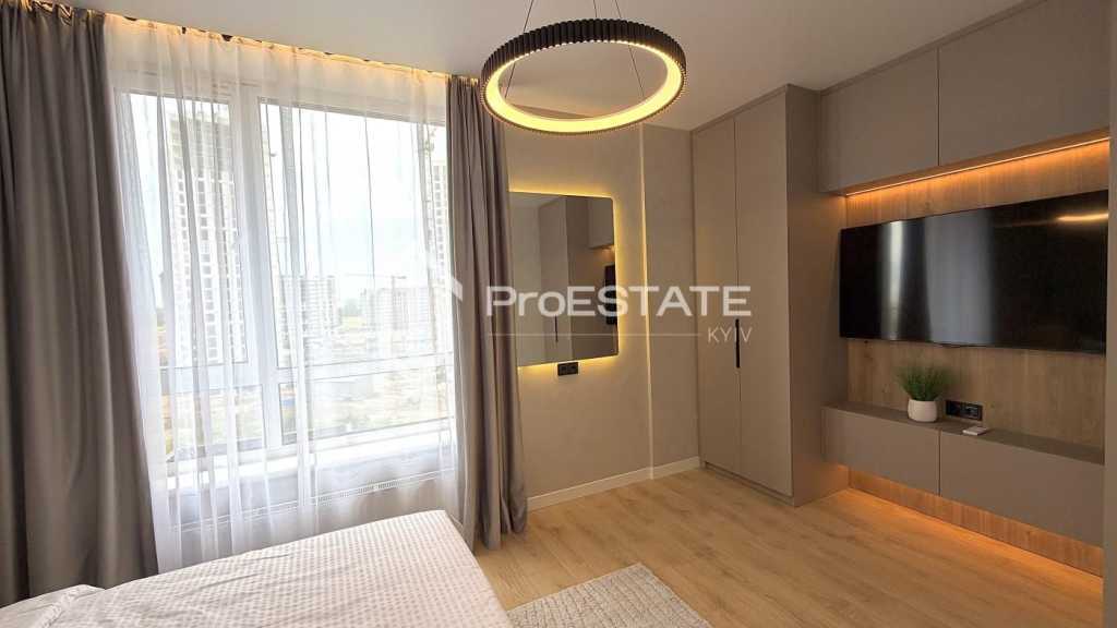 Продажа 2-комнатной квартиры 71 м², Александра Олеся ул.