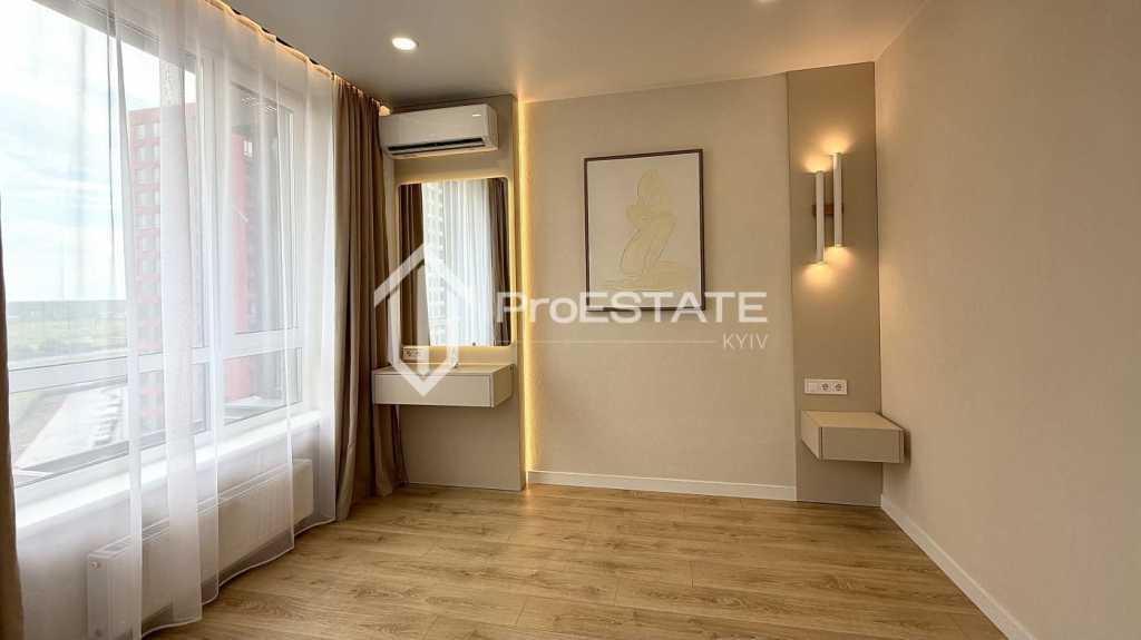 Продажа 2-комнатной квартиры 71 м², Александра Олеся ул.