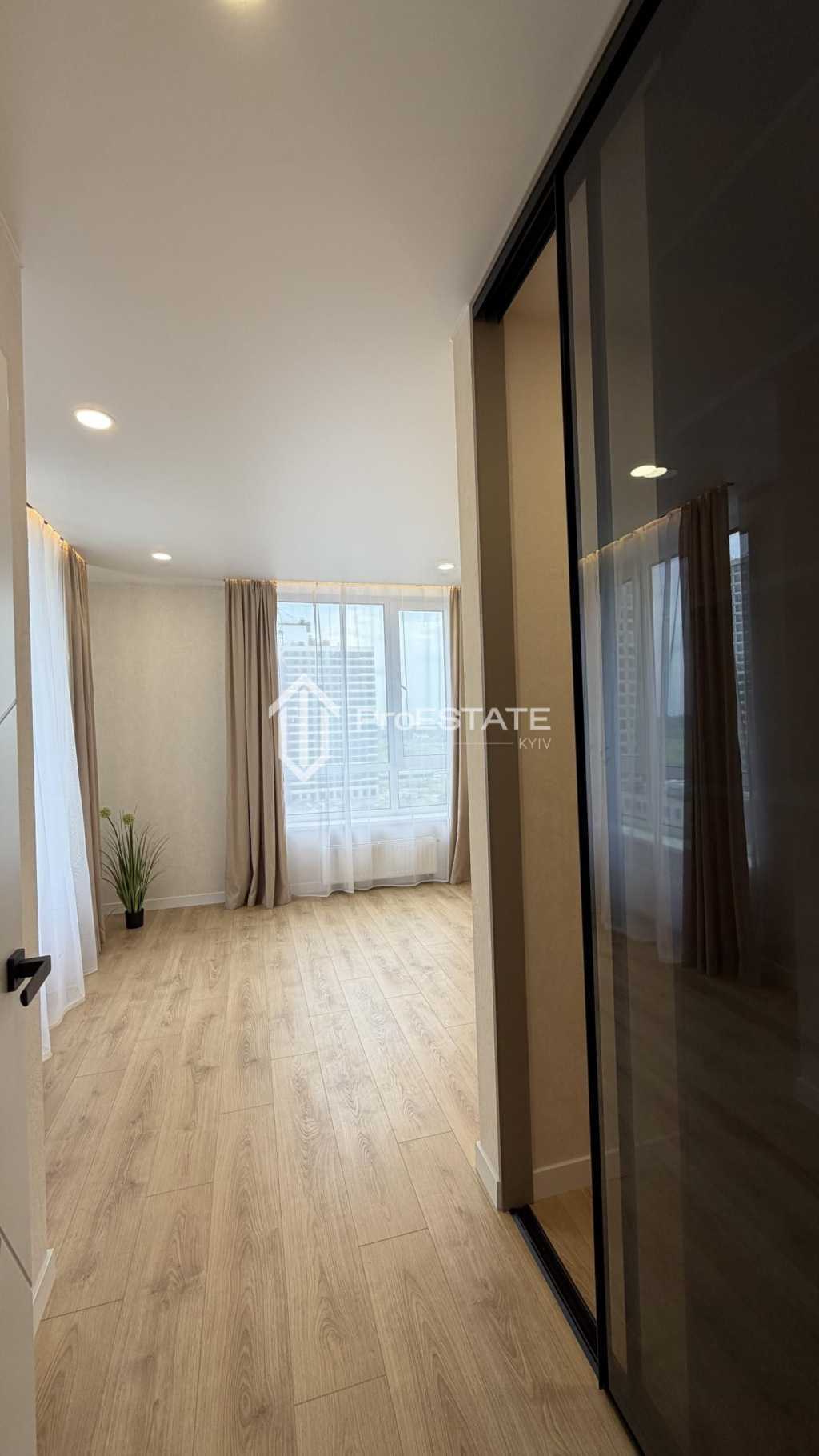 Продажа 2-комнатной квартиры 71 м², Александра Олеся ул.