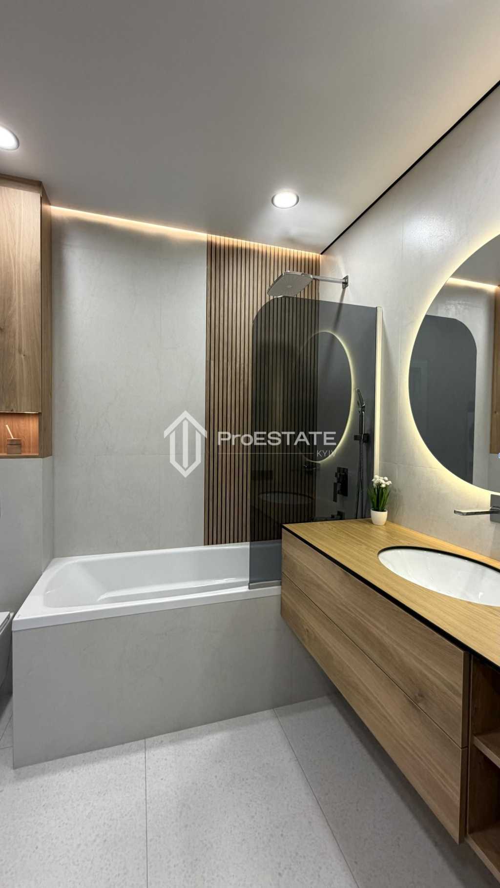Продажа 2-комнатной квартиры 71 м², Александра Олеся ул.