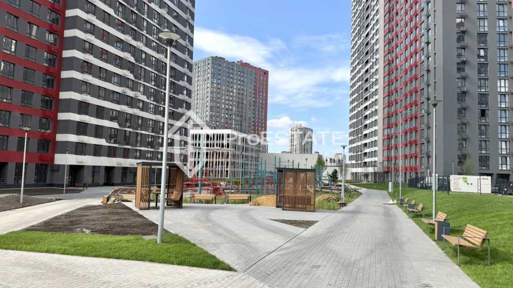 Продажа 1-комнатной квартиры 44 м², Александра Олеся ул.