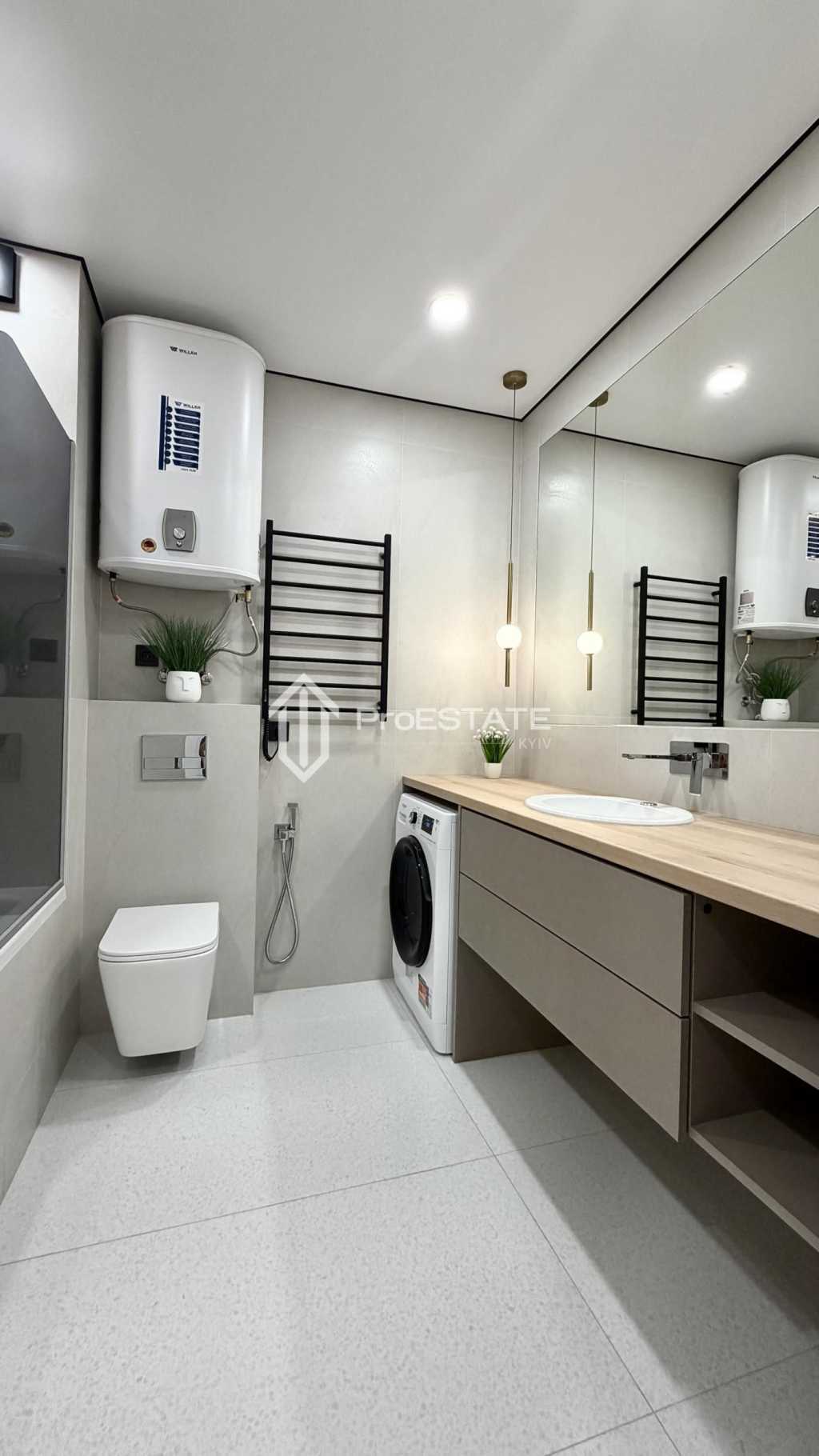 Продажа 1-комнатной квартиры 44 м², Александра Олеся ул.