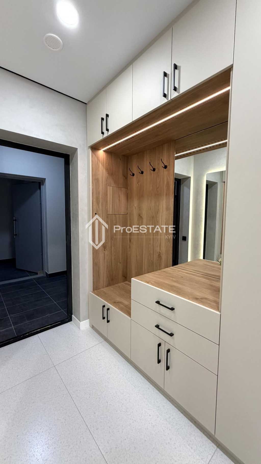 Продажа 1-комнатной квартиры 44 м², Александра Олеся ул.