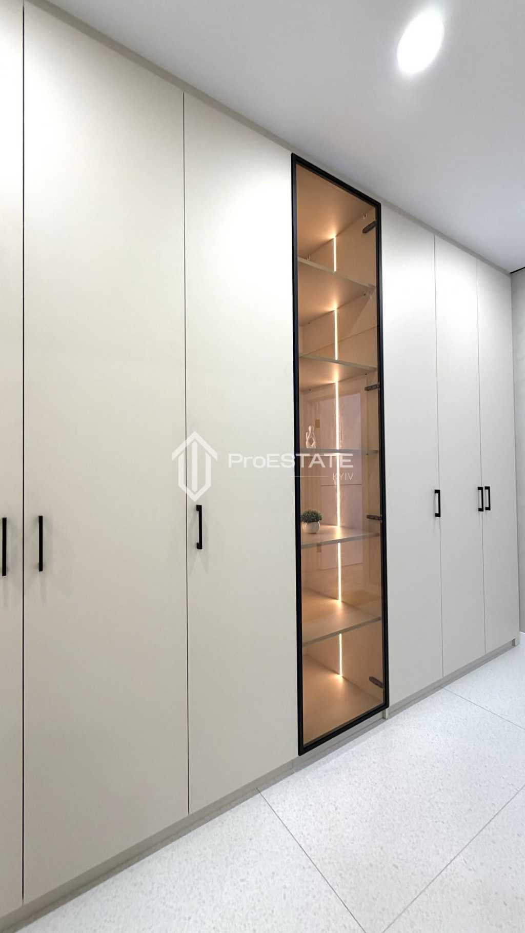 Продажа 1-комнатной квартиры 44 м², Александра Олеся ул.