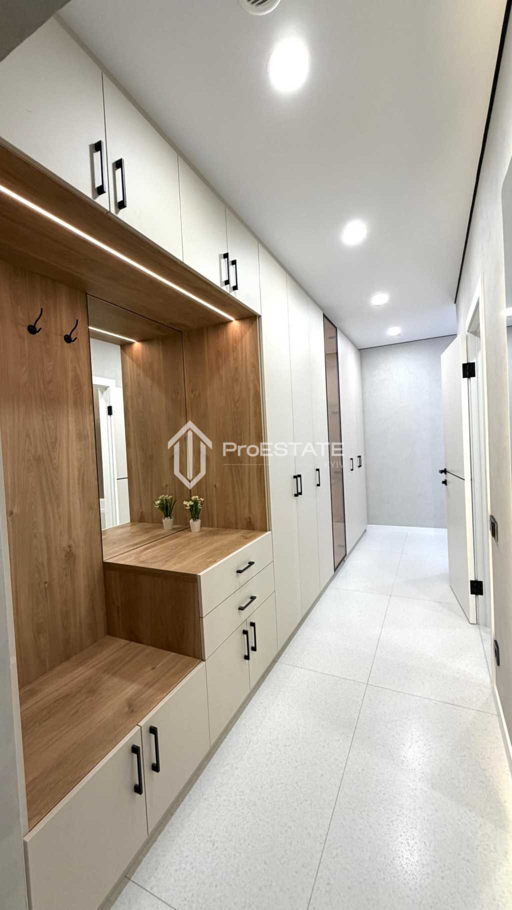 Продажа 1-комнатной квартиры 44 м², Александра Олеся ул.