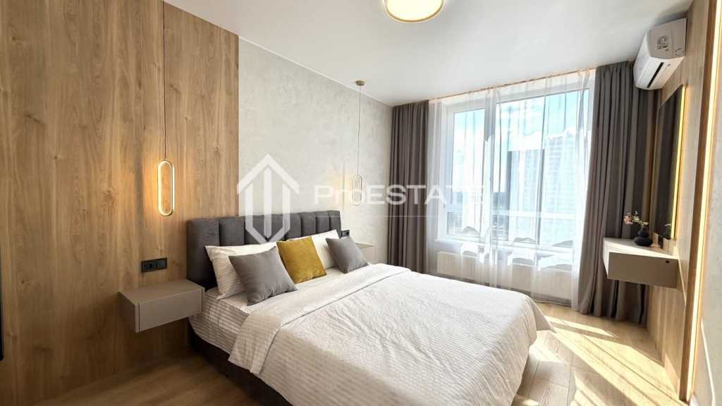 Продажа 1-комнатной квартиры 44 м², Александра Олеся ул.