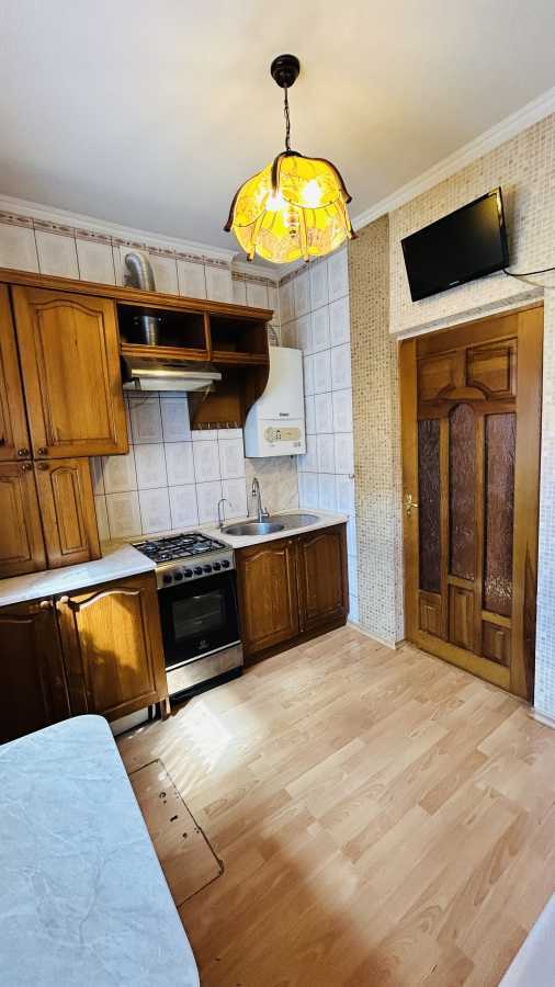 Продажа 3-комнатной квартиры 77 м², Митрополита Андрея Шептицкого ул., 30