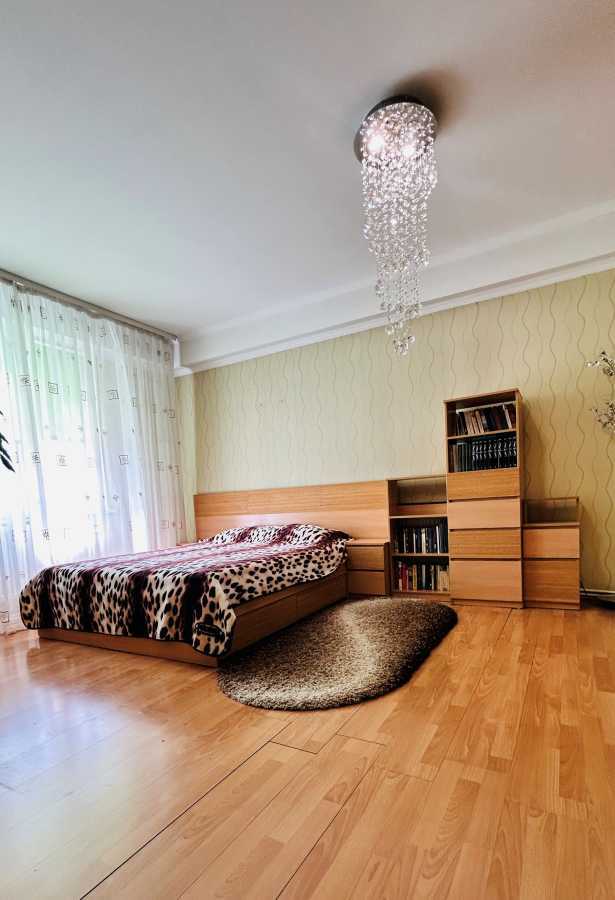 Продажа 3-комнатной квартиры 77 м², Митрополита Андрея Шептицкого ул., 30