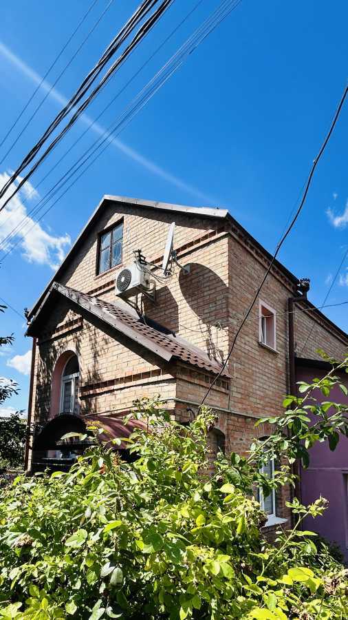 Продажа 3-комнатной квартиры 77 м², Митрополита Андрея Шептицкого ул., 30