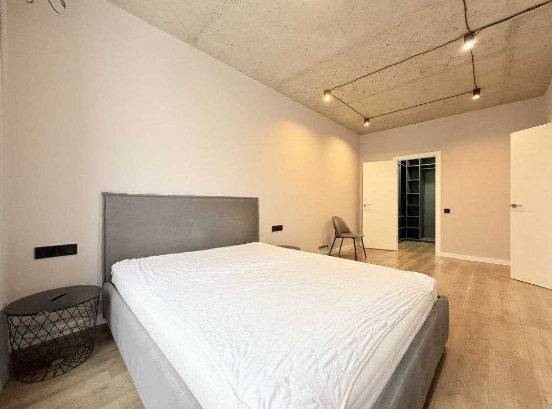 Оренда 1-кімнатної квартири 47 м², Камянська, 128