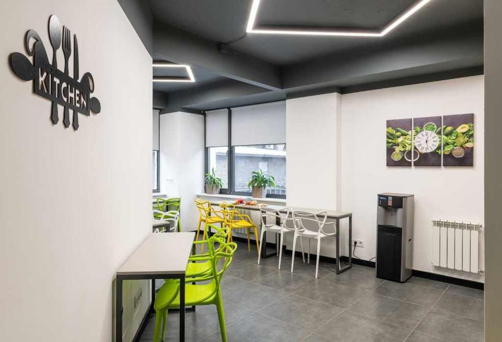Аренда офиса 23 м², Евгения Сверстюка ул., 11
