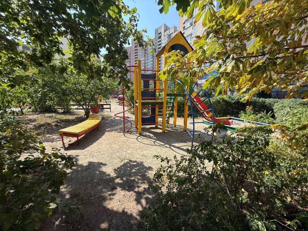 Продажа 1-комнатной квартиры 57 м², Срибнокильская ул., 24