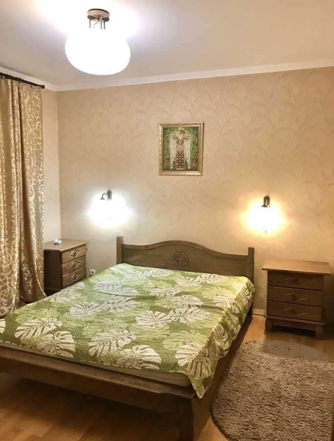 Оренда 3-кімнатної квартири 71 м², Героїв Дніпра вул., 38