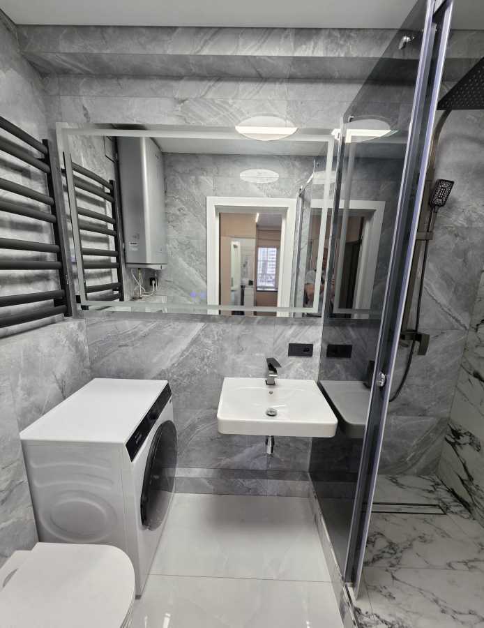Продажа 1-комнатной квартиры 42 м², Михаила Максимовича ул., 24