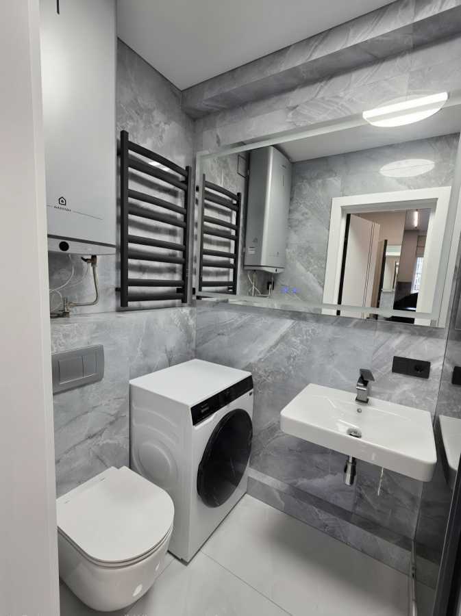 Продажа 1-комнатной квартиры 42 м², Михаила Максимовича ул., 24