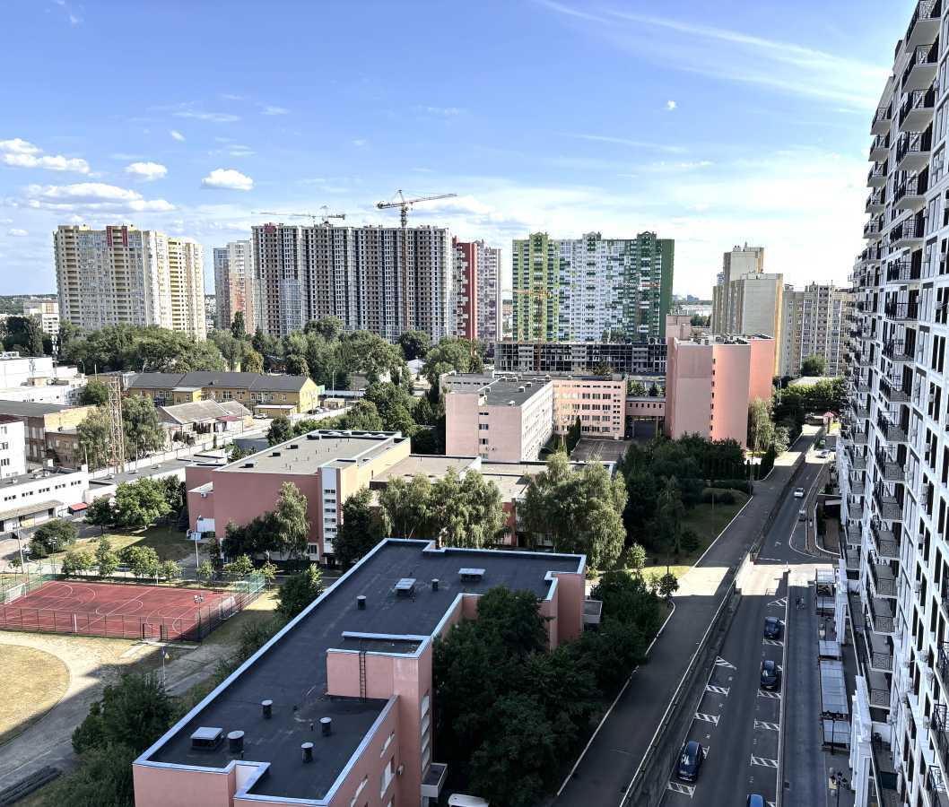 Продажа 1-комнатной квартиры 42 м², Михаила Максимовича ул., 24В