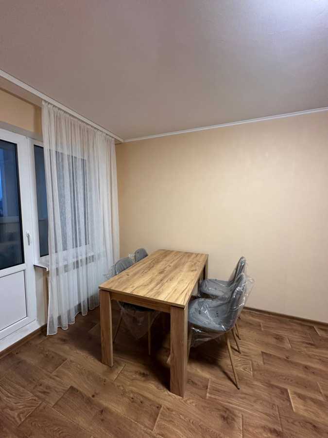Продажа 2-комнатной квартиры 72.2 м², Коноплянская ул., 22-Б