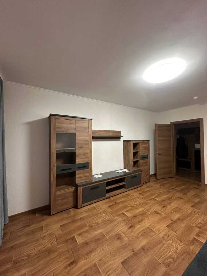 Продажа 2-комнатной квартиры 72.2 м², Коноплянская ул., 22-Б
