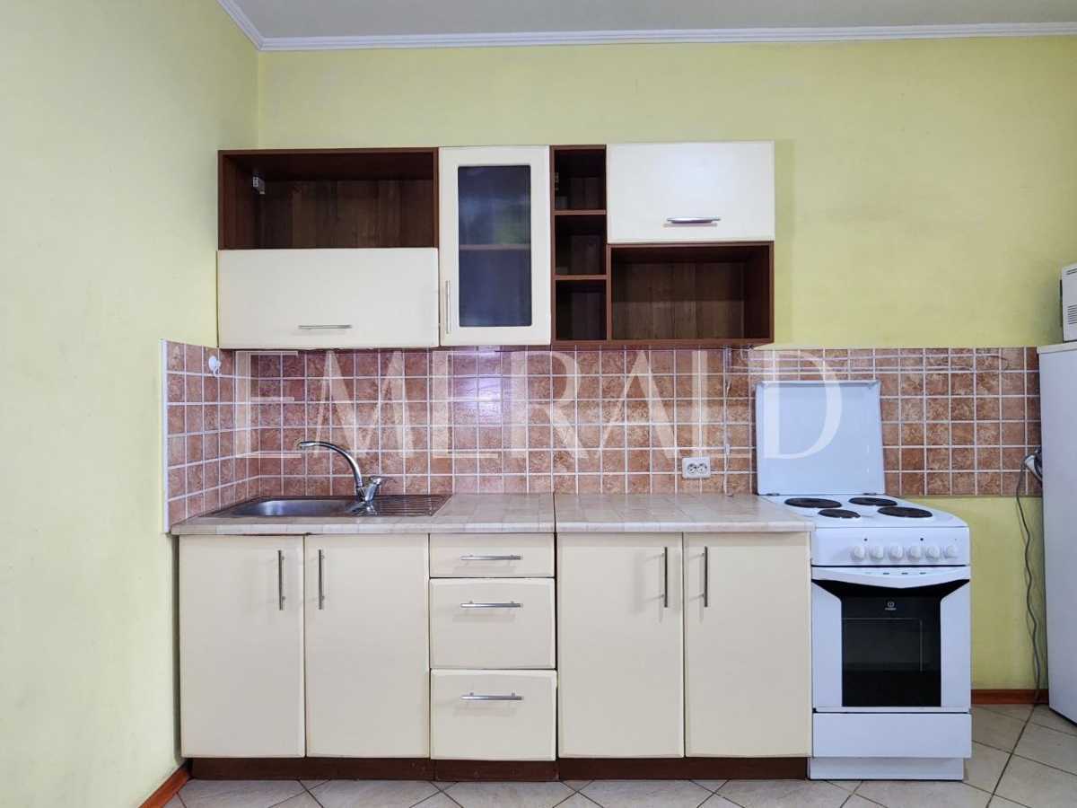 Продаж 1-кімнатної квартири 59 м², Срібнокільська вул., 1