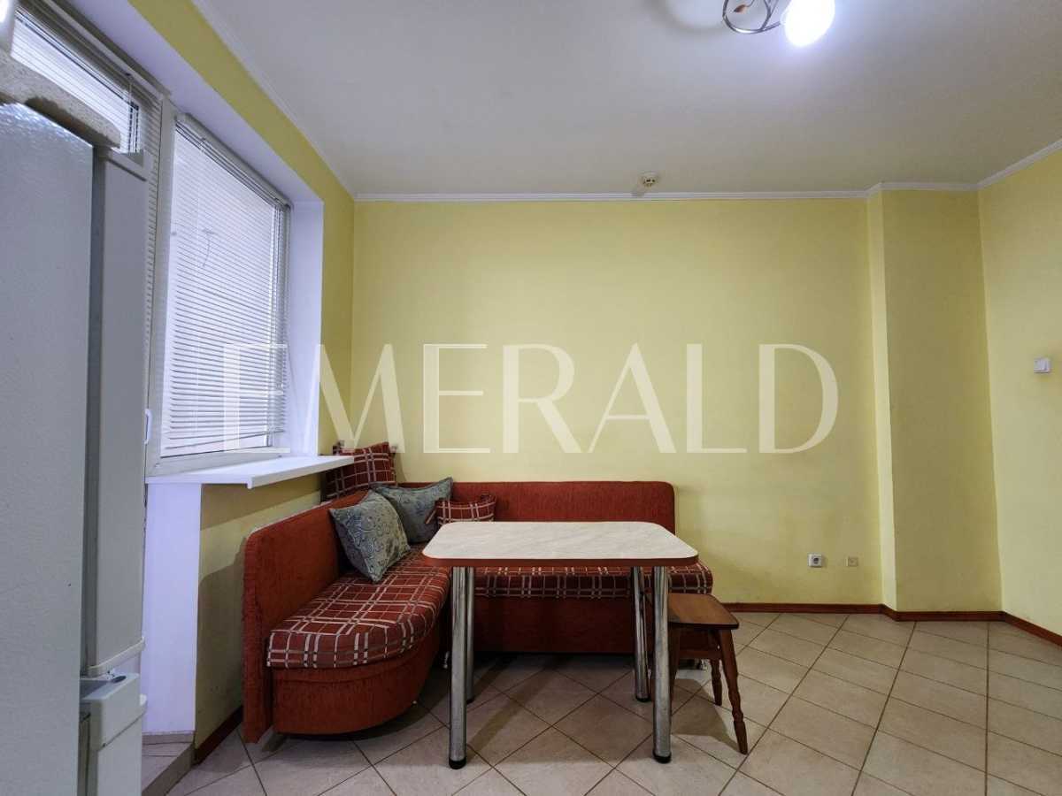 Продаж 1-кімнатної квартири 59 м², Срібнокільська вул., 1