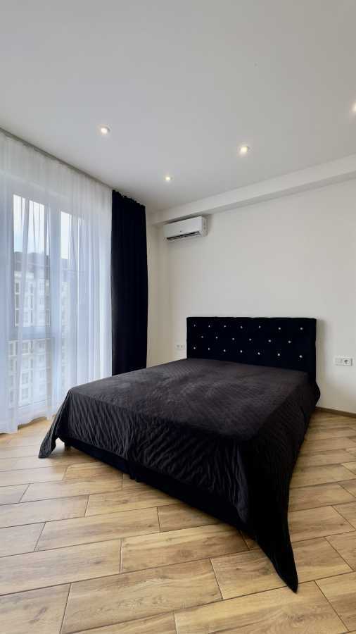 Продажа 1-комнатной квартиры 39 м², Михаила Максимовича ул., 26Б