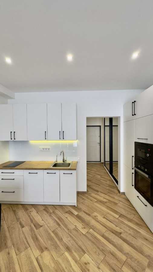 Продажа 1-комнатной квартиры 39 м², Михаила Максимовича ул., 26Б