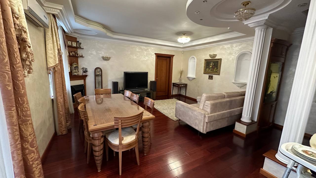 Аренда 4-комнатной квартиры 140 м², Большая Васильковская ул., 71