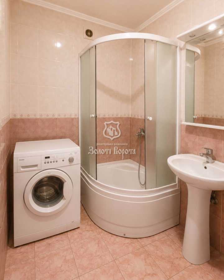 Продаж 2-кімнатної квартири 42 м², Вокзальна вул., 21