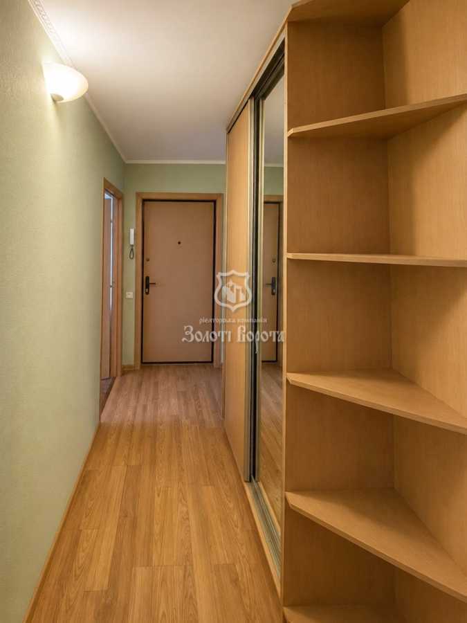 Продаж 2-кімнатної квартири 42 м², Вокзальна вул., 21