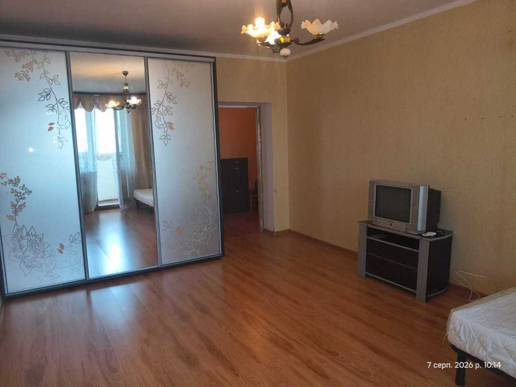 Продажа 1-комнатной квартиры 49 м², Бориспольская ул., 6
