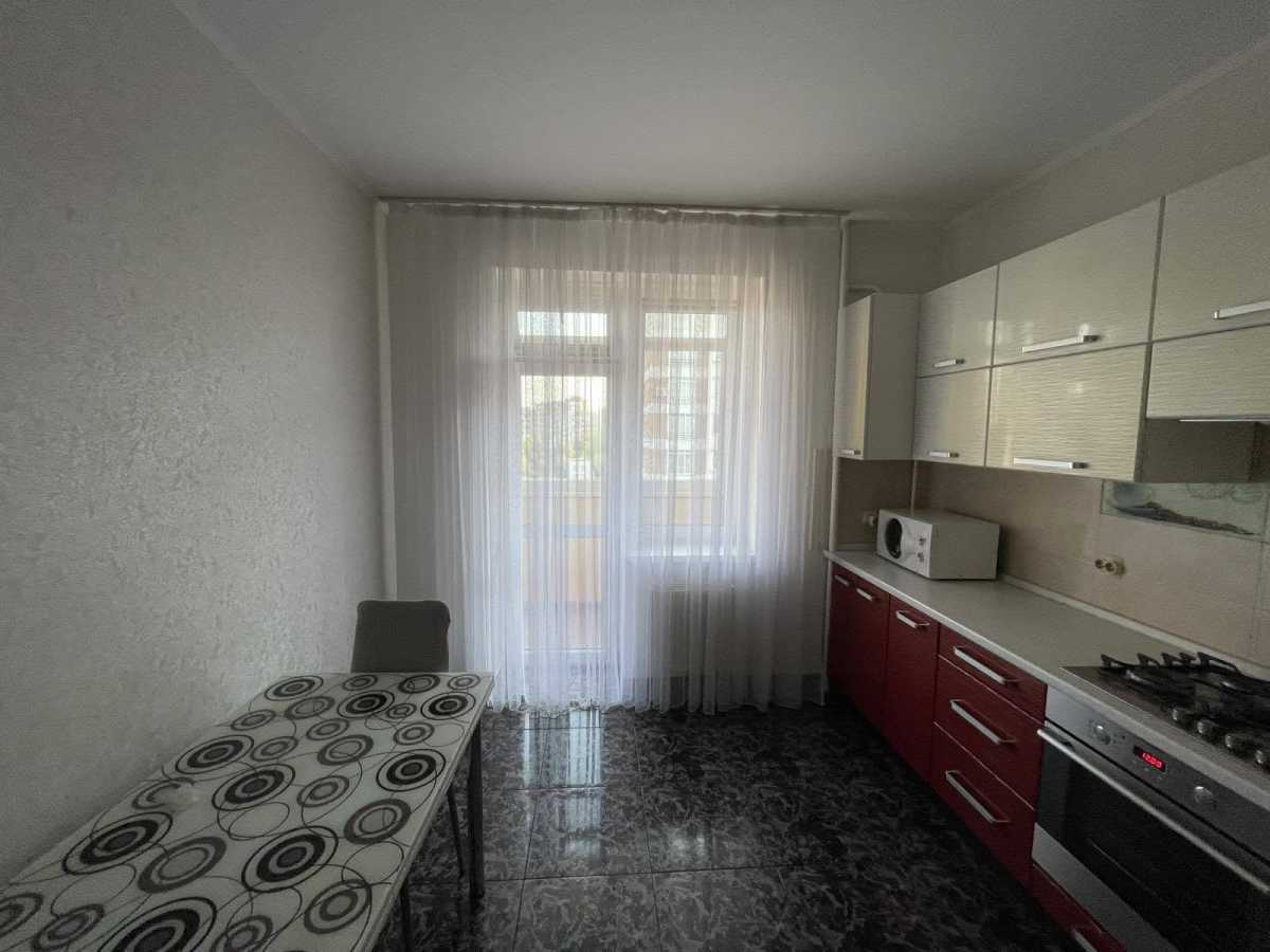 Аренда 1-комнатной квартиры 50 м², Леонида Перфецкого ул., 2