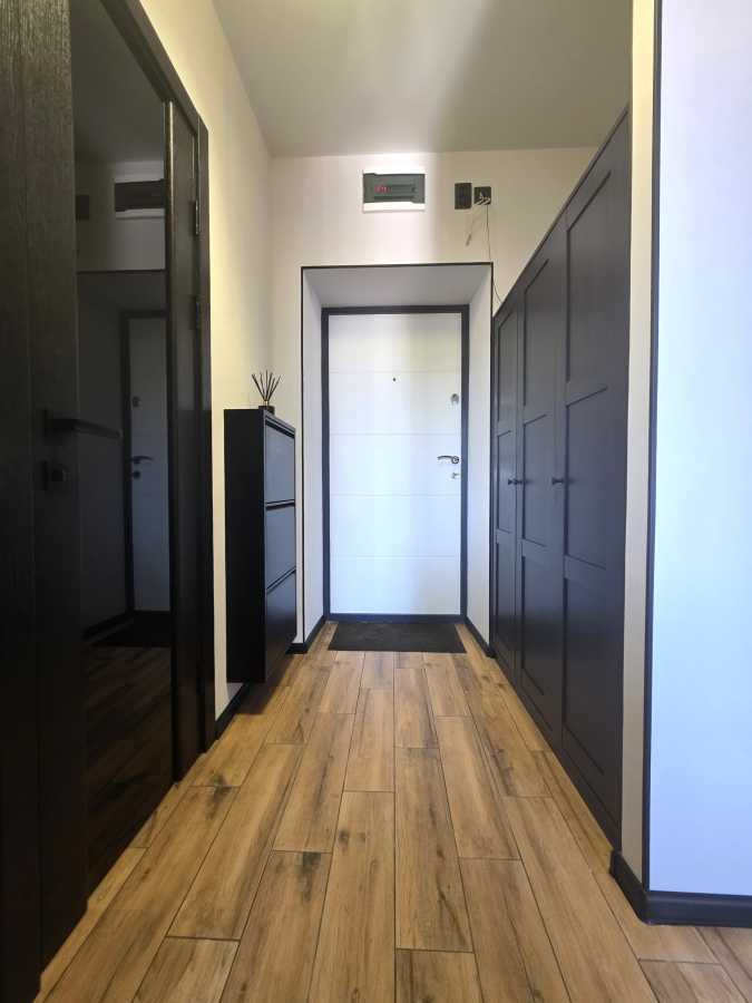 Продаж 1-кімнатної квартири 39 м², Сингаївського Миколи, 6Б